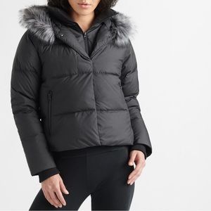 NWT The North Face Black Puffer Size L